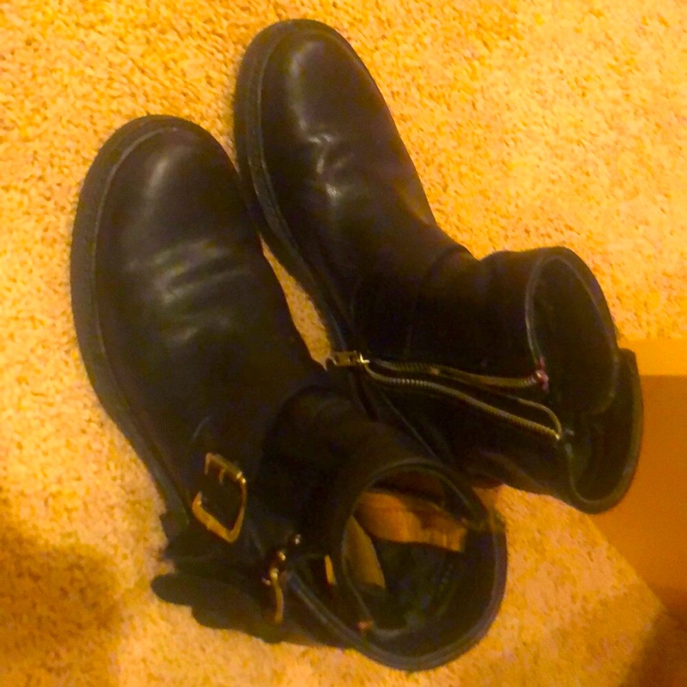 Frye short boots